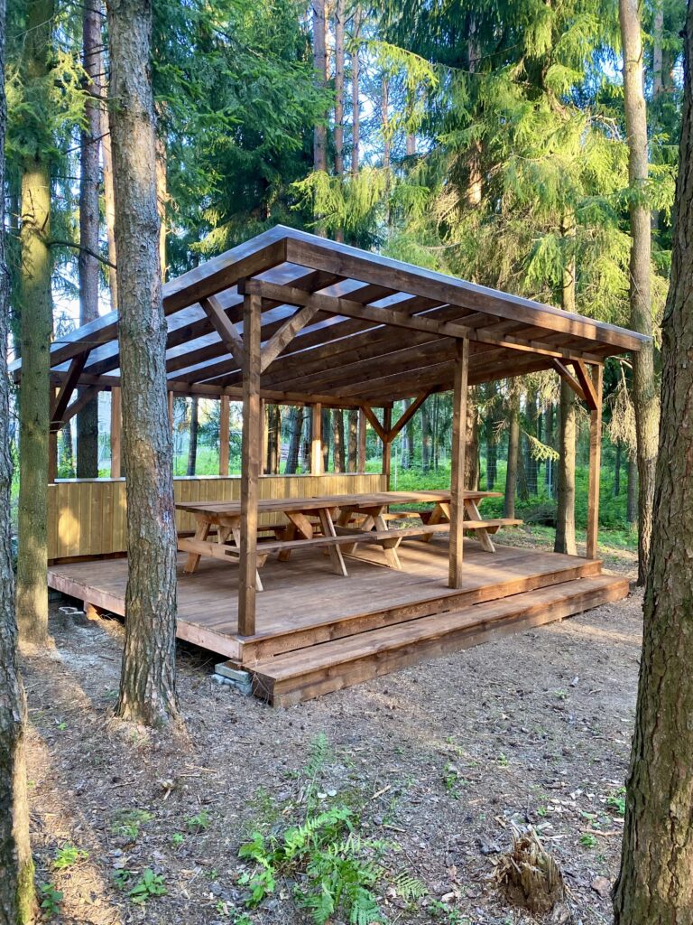 pavėsinės nuoma 25eur/valanda pavėsinės nuoma 25eur/valanda